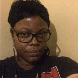 Meet your Posher, Regina